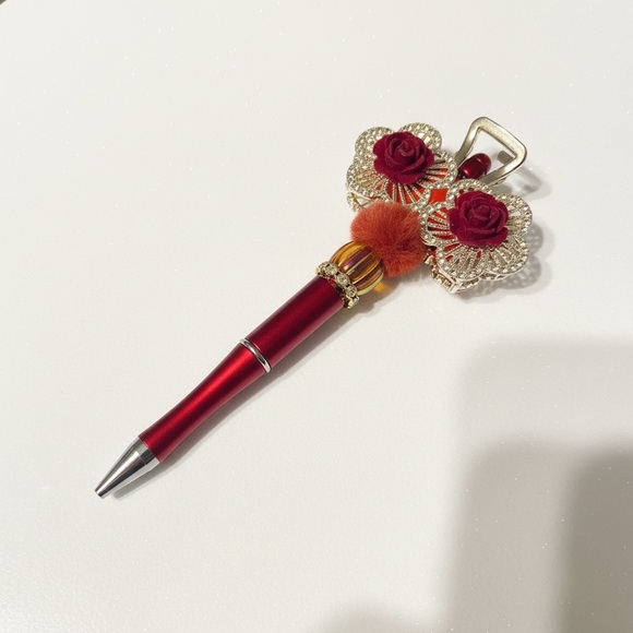 Red and Gold Decorative Rose Basket Pen - Picture 6 of 6